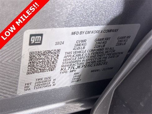 Used 2025 Chevrolet Trax RS w/ Sunroof Package image 35