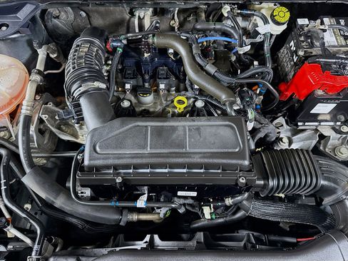 Used 2023 Ford Escape ST-Line image 39