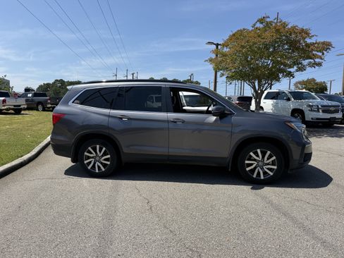 Used 2021 Honda Pilot EX image 3