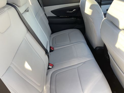 Used 2025 Hyundai Santa Cruz SEL FWD image 13
