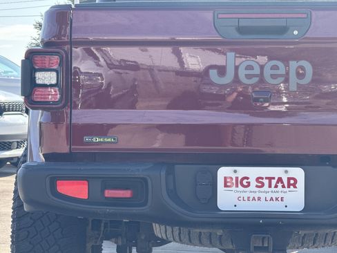 Used 2022 Jeep Gladiator Rubicon w/ LED Lighting Group image 12