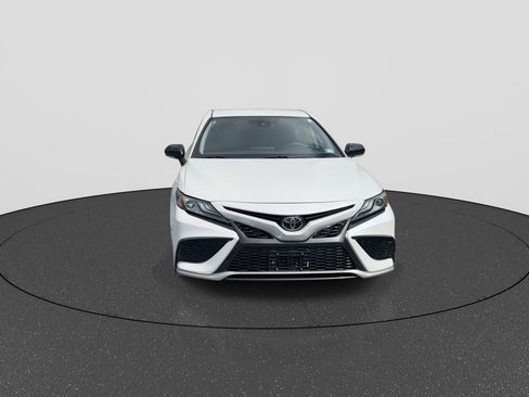 Used 2022 Toyota Camry XSE AWD/4WD image 3