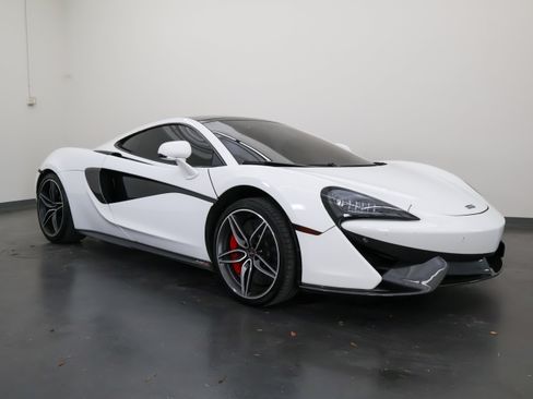 Used 2018 McLaren 570S RWD image 13