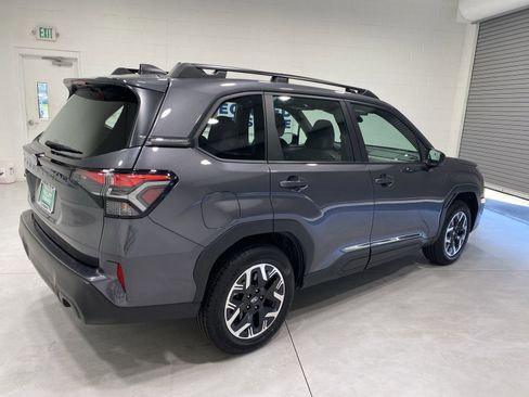 Certified 2026 Subaru Forester AWD/4WD image 8