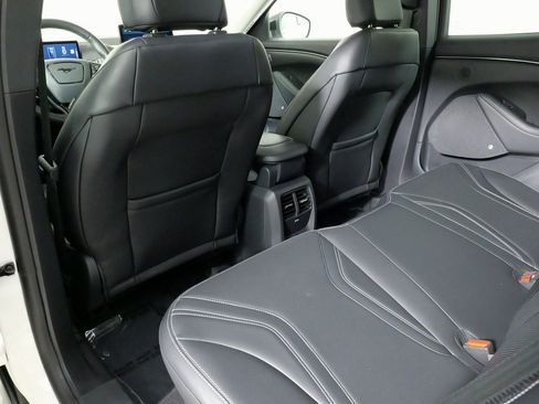 Used 2022 Ford Mustang Mach-E Premium image 33