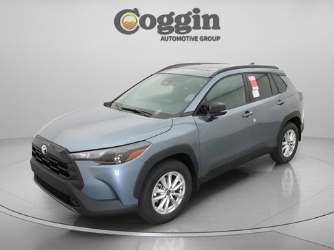 New 2026 Toyota Corolla Cross LE w/ Moonroof Package image 1