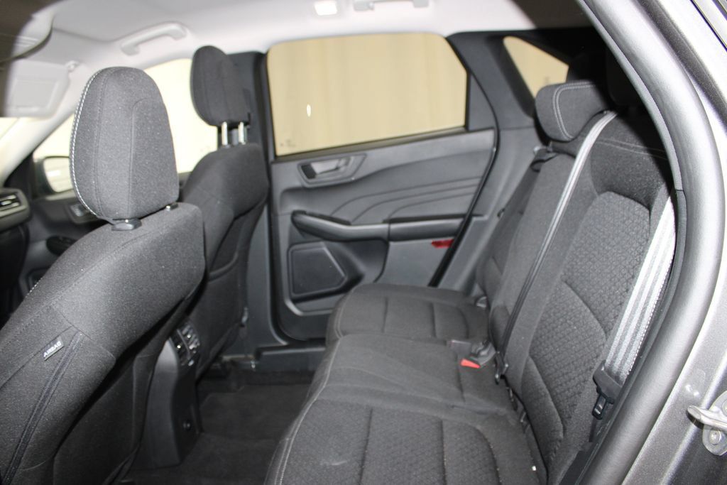 Used 2025 Ford Escape Active FWD image 18