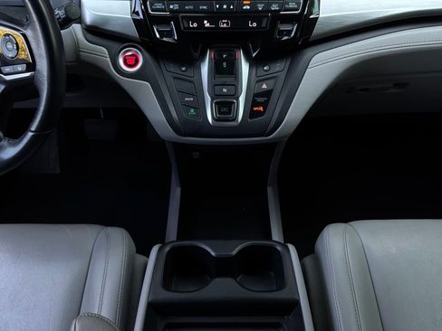Used 2019 Honda Odyssey EX-L image 17