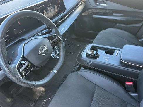 Used 2023 Nissan Ariya FWD image 9