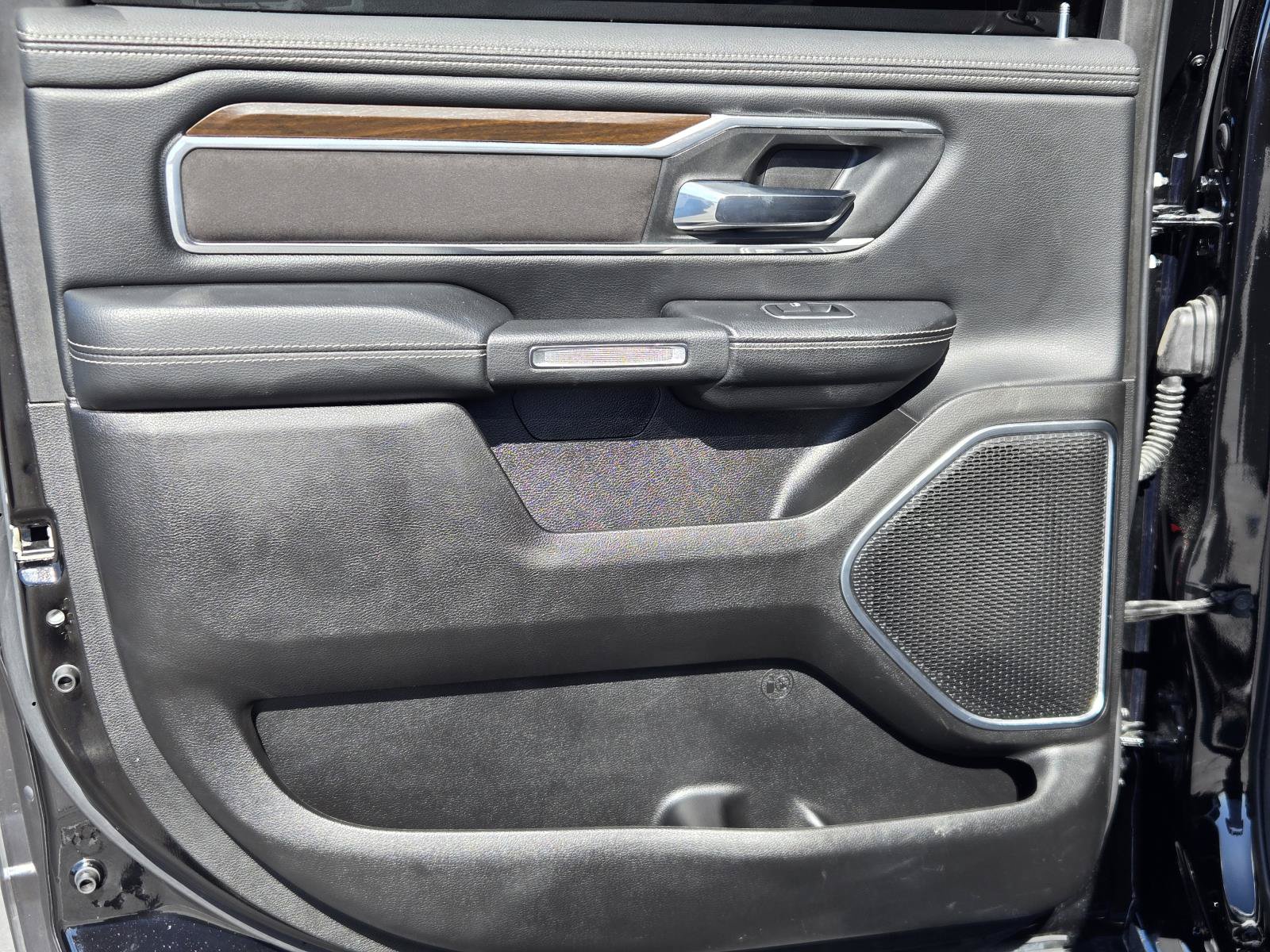 Used 2022 RAM 1500 Laramie AWD/4WD image 24