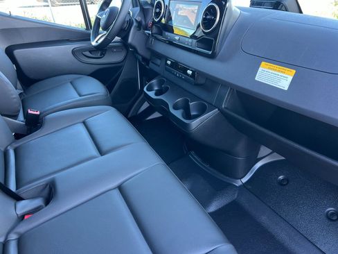 New 2026 Mercedes-Benz Sprinter 2500 image 17