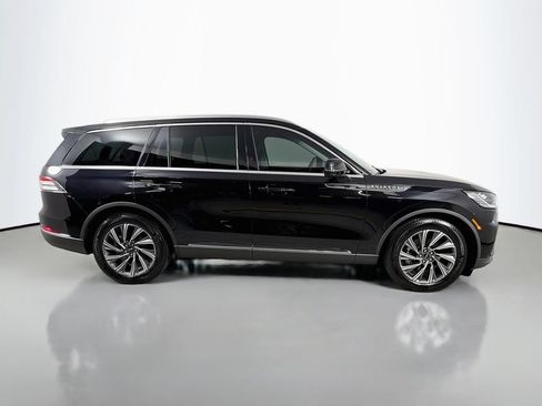 Used 2026 Lincoln Aviator 2WD image 4