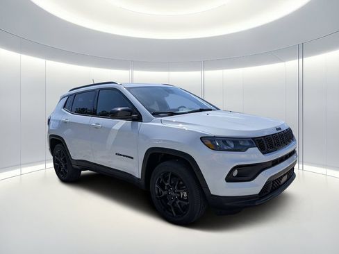 New 2026 Jeep Compass Latitude AWD/4WD image 2