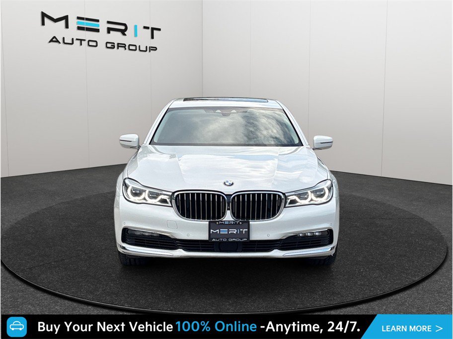 Used 2018 BMW 750i xDrive AWD/4WD image 3