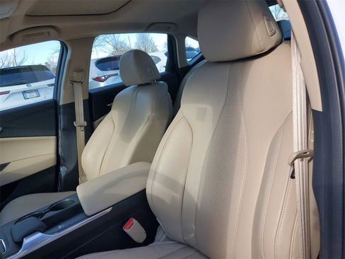 Certified 2025 Acura TLX w/ Technology Package image 16