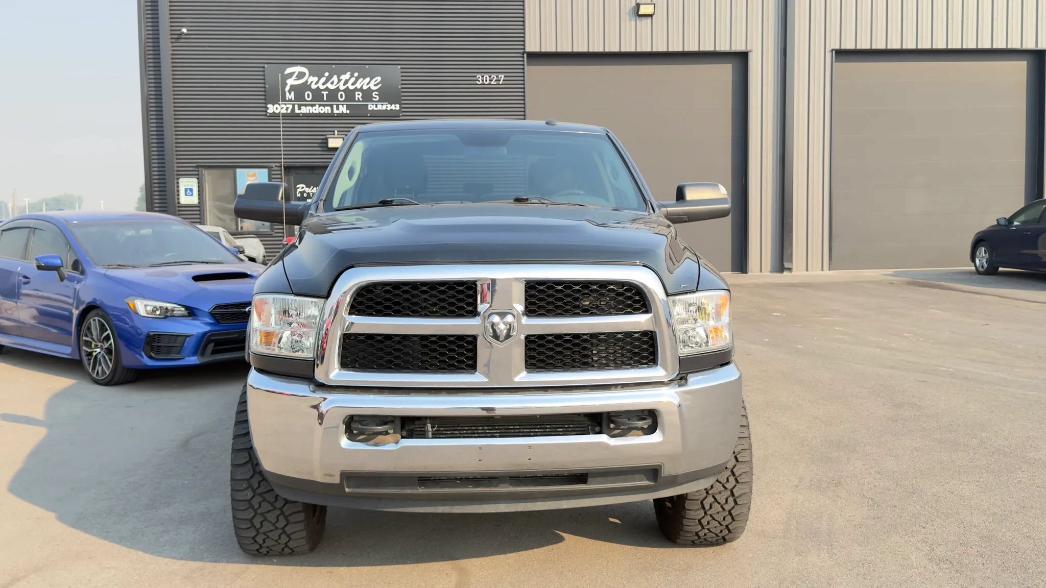 Used 2018 RAM 2500 Tradesman w/ Chrome Appearance Group AWD/4WD image 3