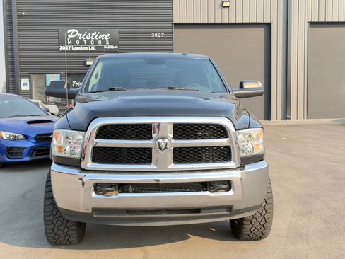 Used 2018 RAM 2500 Tradesman w/ Chrome Appearance Group AWD/4WD image 3
