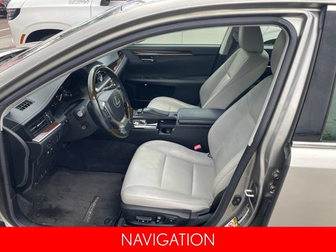 Used 2015 Lexus ES 350 w/ Luxury Package FWD image 10