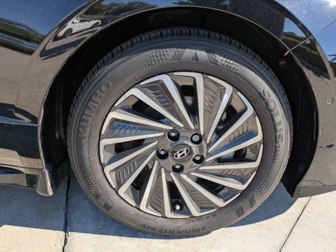 Certified 2024 Hyundai Sonata Limited image 8