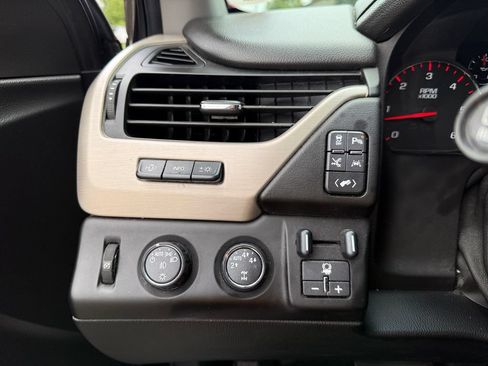 Used 2016 GMC Yukon Denali w/ Open Road Package AWD/4WD image 13