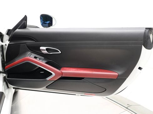 Used 2017 Porsche 718 Boxster S image 47