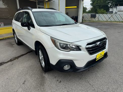 Used 2019 Subaru Outback 2.5i Premium AWD/4WD image 12