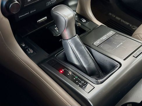 Used 2023 Lexus GX 460 Luxury image 17