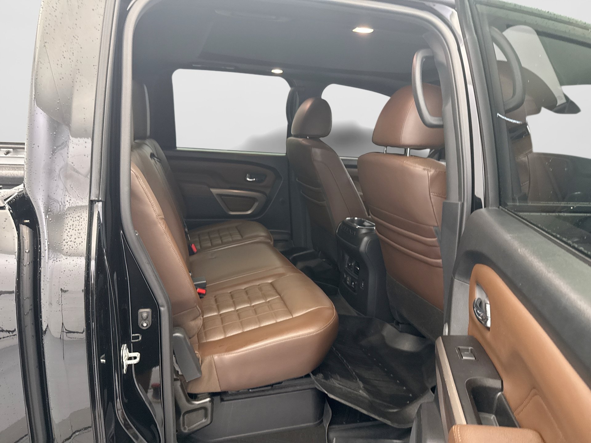 Used 2020 Nissan Titan Platinum Reserve w/ Moonroof Package AWD/4WD image 19