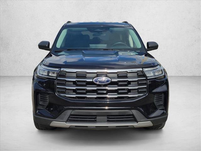 Certified 2025 Ford Explorer Active RWD image 2