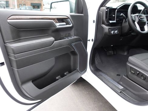 Used 2024 GMC Sierra 1500 Elevation w/ LPO, GMC Protection Package image 15