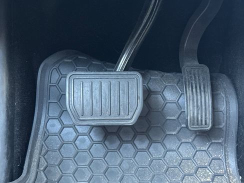 Used 2018 Tesla Model 3 Mid Range RWD image 38