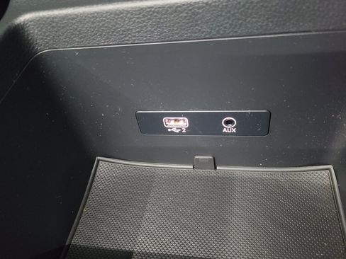 Used 2020 Audi Q5 2.0T Premium w/ Titanium Sport Package image 34