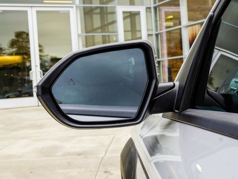 Used 2025 Hyundai Kona SEL image 29