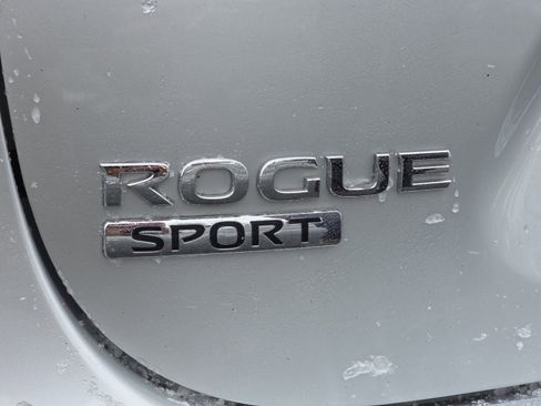 Used 2020 Nissan Rogue Sport SV w/ All-Weather Package image 7