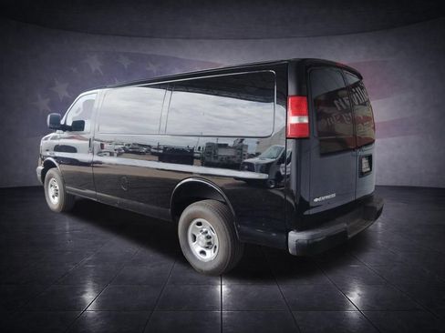 Used 2021 Chevrolet Express 2500 w/ Driver Convenience Package RWD image 3