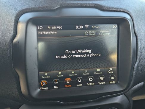 Used 2020 Jeep Renegade Altitude w/ UConnect 8.4 Nav Group image 23