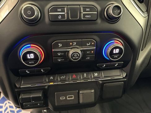 Used 2021 Chevrolet Silverado 1500 RST AWD/4WD image 19