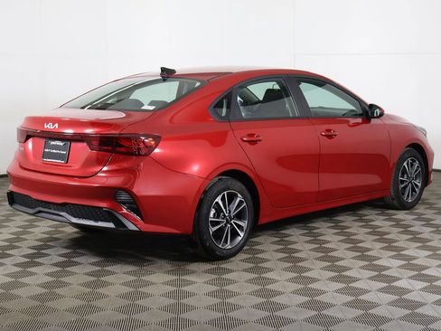 Used 2024 Kia Forte LXS image 8