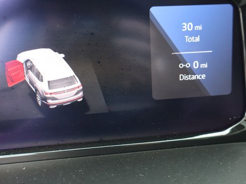 Used 2025 Volkswagen Atlas Peak Edition SE AWD/4WD image 13