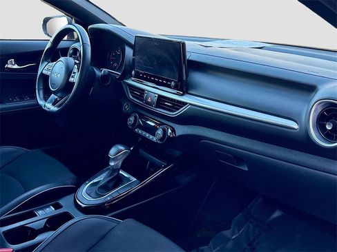 Used 2023 Kia Forte GT-Line w/ GT-Line Premium Package image 29