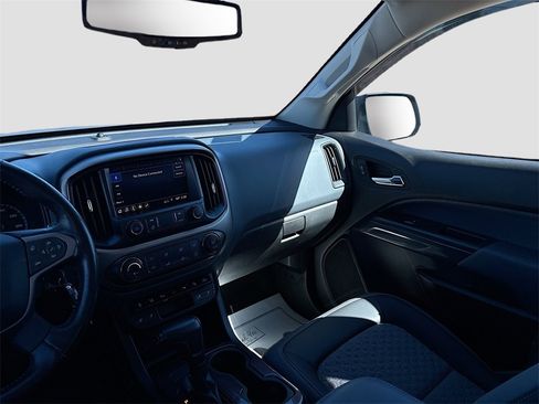 Used 2021 Chevrolet Colorado Z71 w/ Safety Package image 22