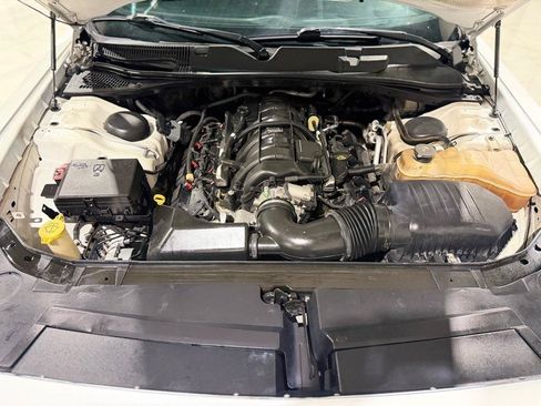 Used 2016 Dodge Challenger R/T Plus RWD image 4