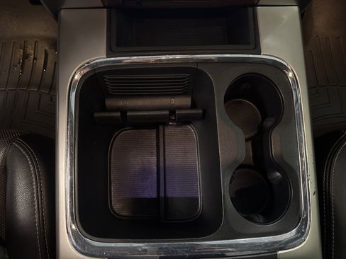 Used 2016 RAM 3500 Laramie image 22