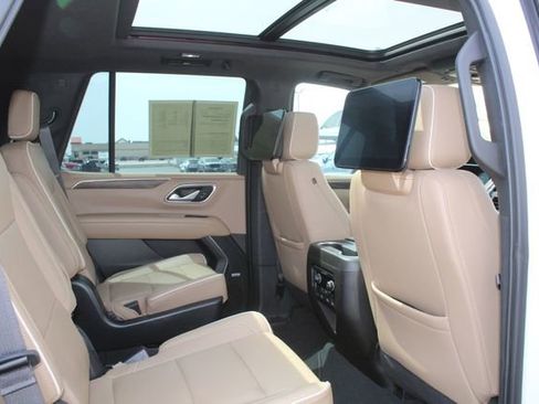 Used 2022 Chevrolet Tahoe Premier w/ Texas Edition image 20