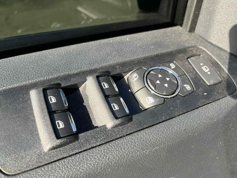 Used 2022 Ford F250 Platinum image 17