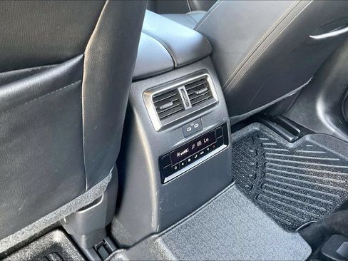 Used 2024 MAZDA CX-90 3.3 Turbo w/ Preferred Plus AWD/4WD image 10
