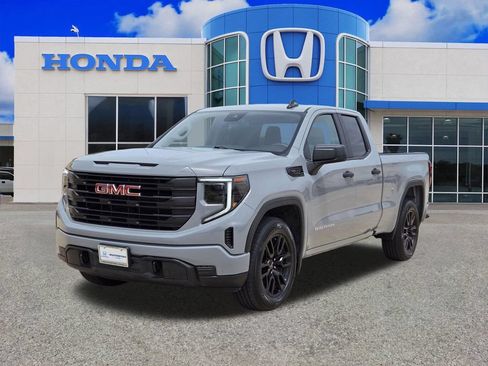 Used 2025 GMC Sierra 1500 Pro w/ Graphite Edition RWD image 7