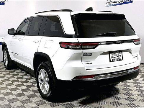 Used 2023 Jeep Grand Cherokee Laredo X image 8