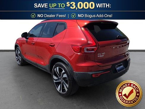 Used 2025 Volvo XC40 B5 Ultra w/ Climate Package AWD/4WD image 4