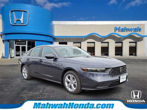 New 2025 Honda Accord LX image 2